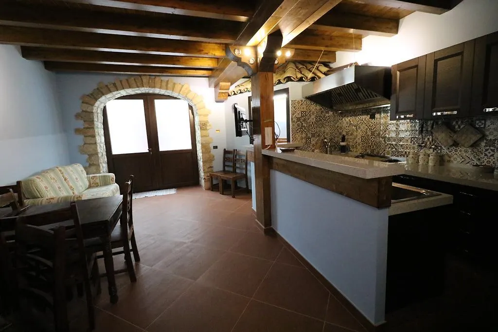 Hotel Casa Vacanze Prezioso Bisacquino 0*,